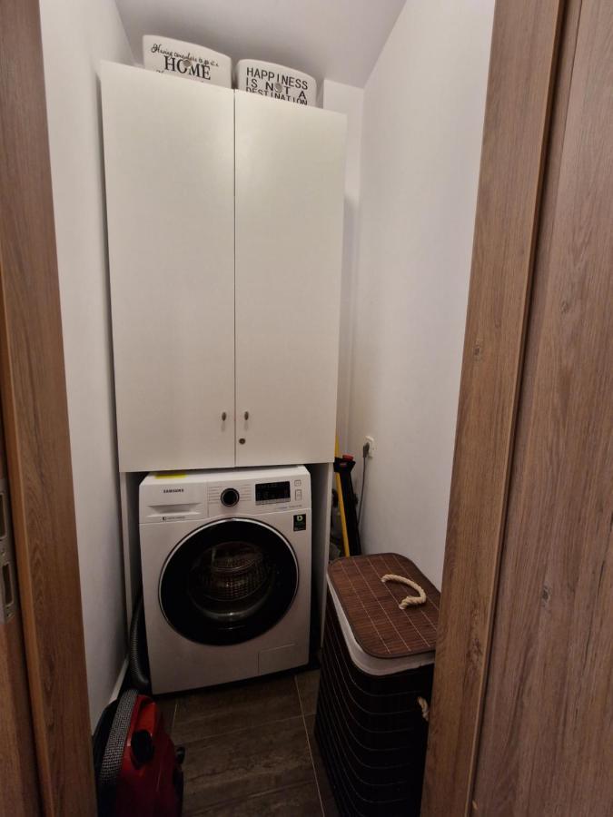 Mei Μπρασόβ Εξωτερικό φωτογραφία