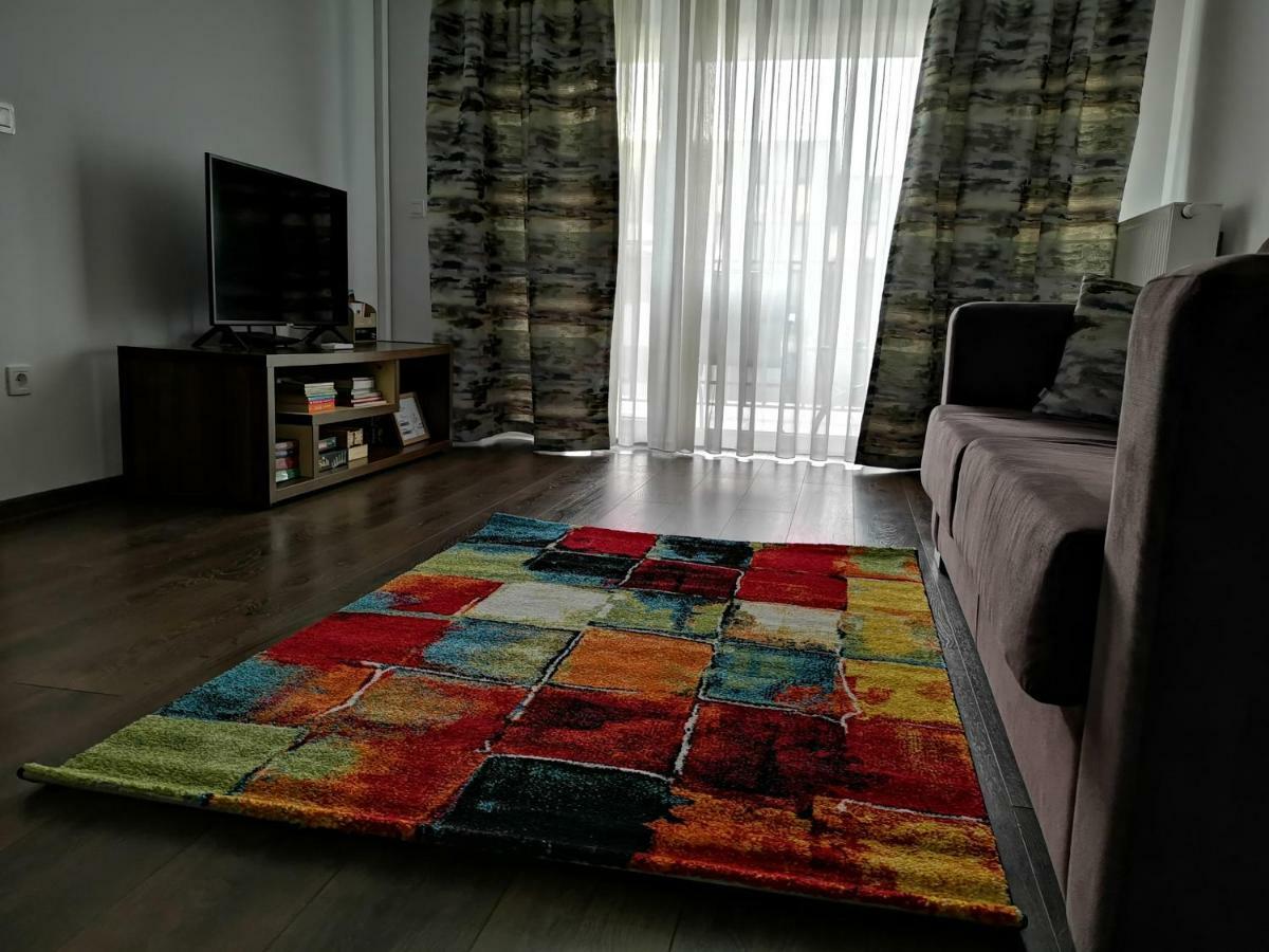 Mei Μπρασόβ Εξωτερικό φωτογραφία