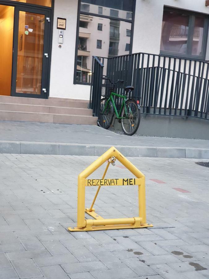 Mei Μπρασόβ Εξωτερικό φωτογραφία